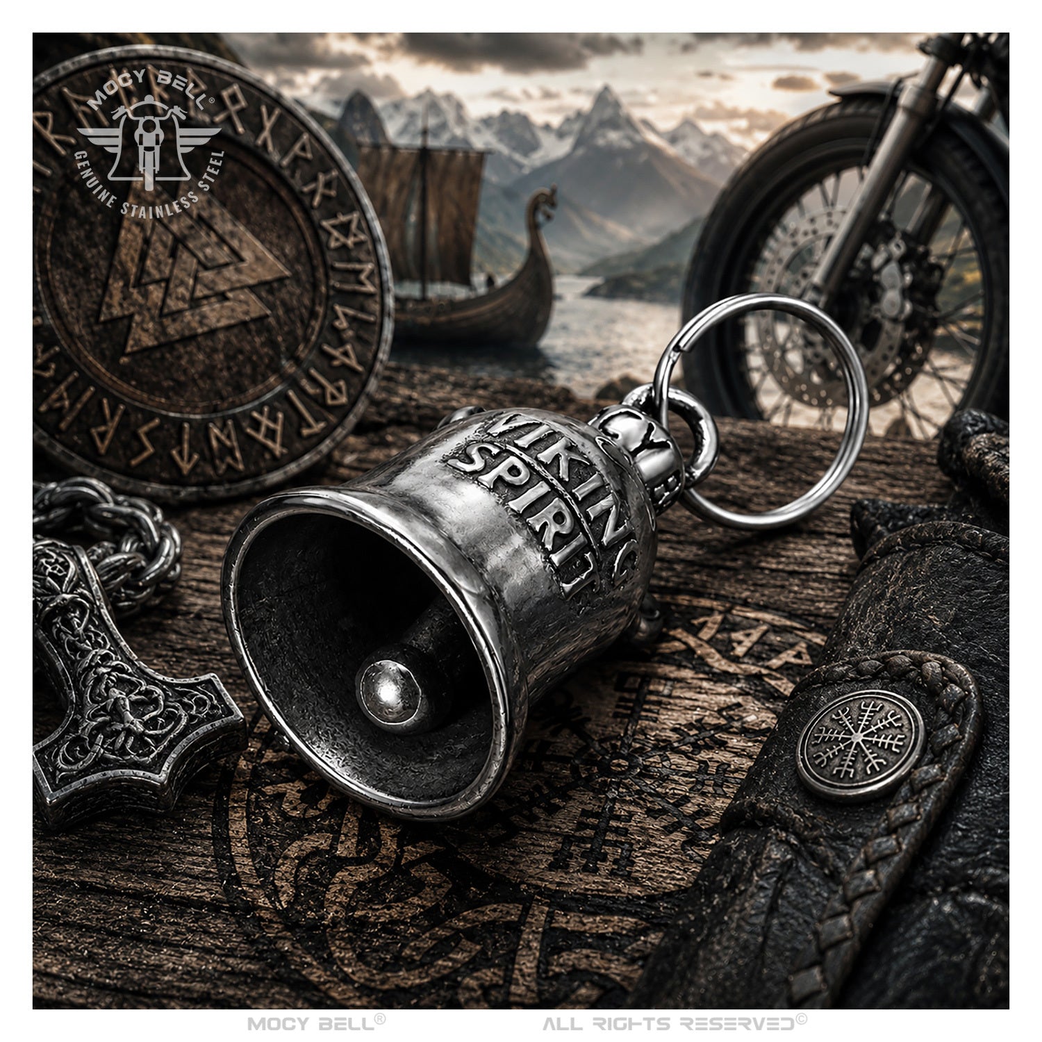 Détail de la Clochette Moto Viking en acier inoxydable avec finition soignée